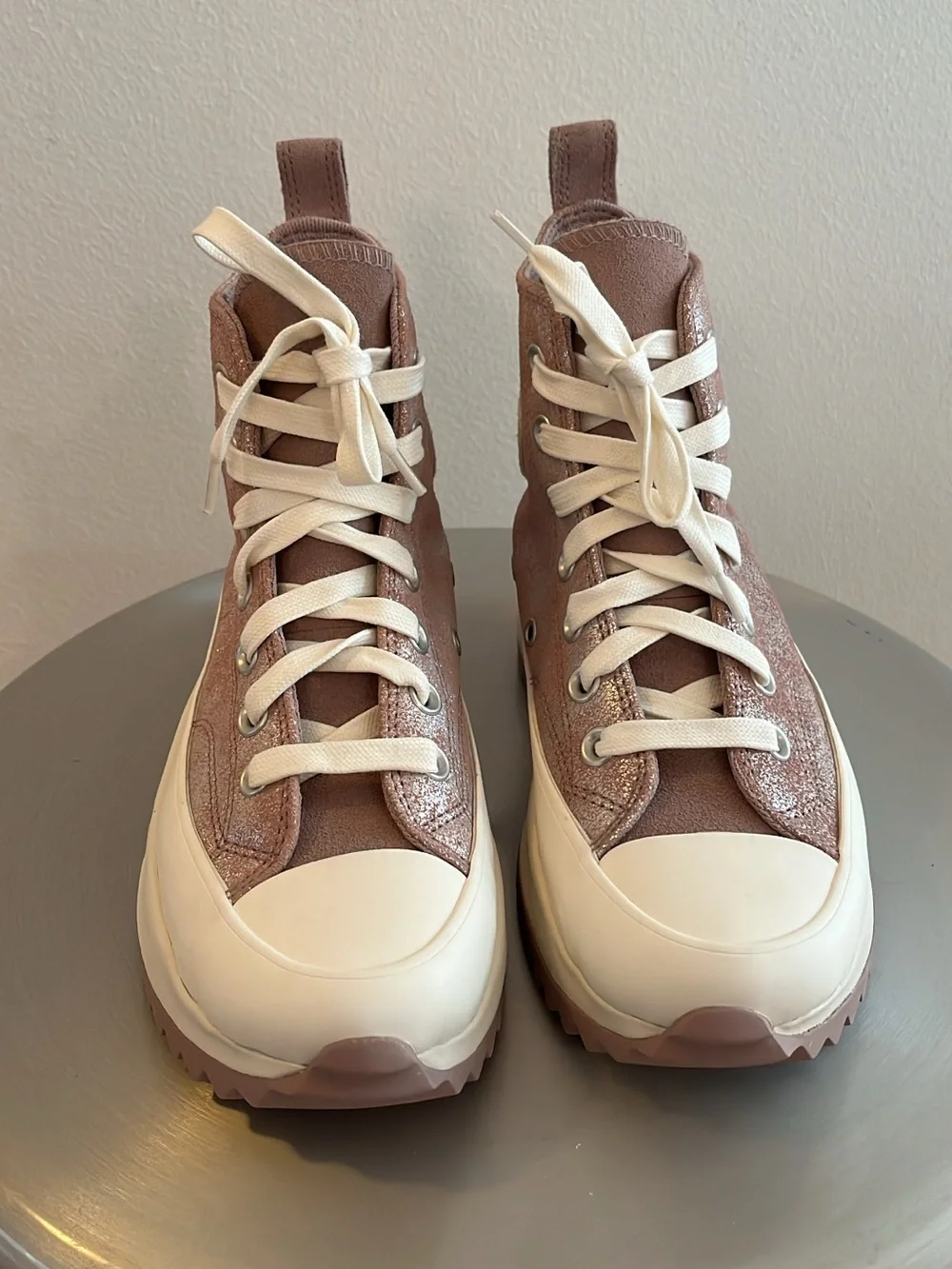 Converse brand new